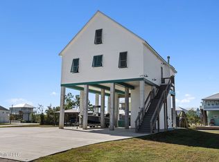 11106 Tahiti St, Bay Saint Louis, MS 39520