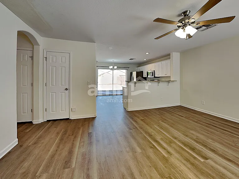 15374 W Gelding Dr — Photo 5