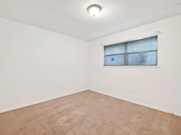 5422 Spellman Rd — Photo 17
