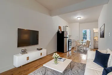 68 Jackson Street, #3L
