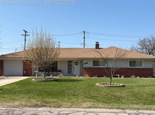 29517 Eastfield St, Farmington Hills, MI