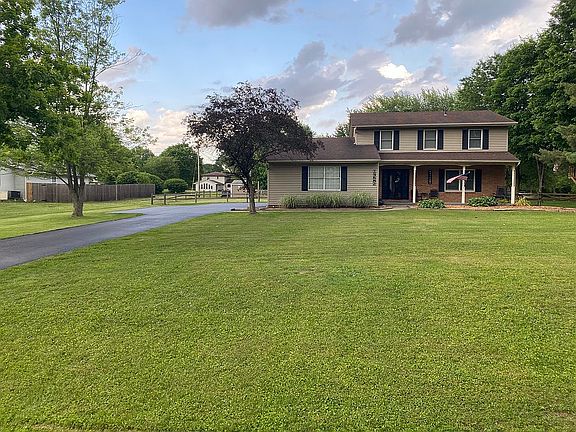 2nd image of 13682 Cobblestone Ln NW