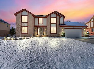 37858 Windwood Dr, Farmington Hills, MI 48335