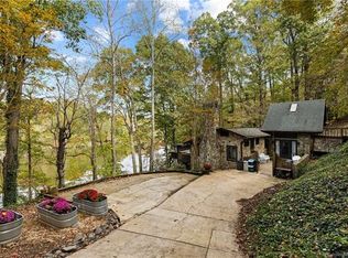 13550 Pine Harbor Rd, Charlotte, NC 28278