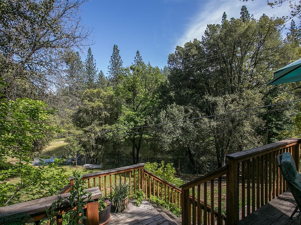 1st image of 7046 Nutmeg Ln