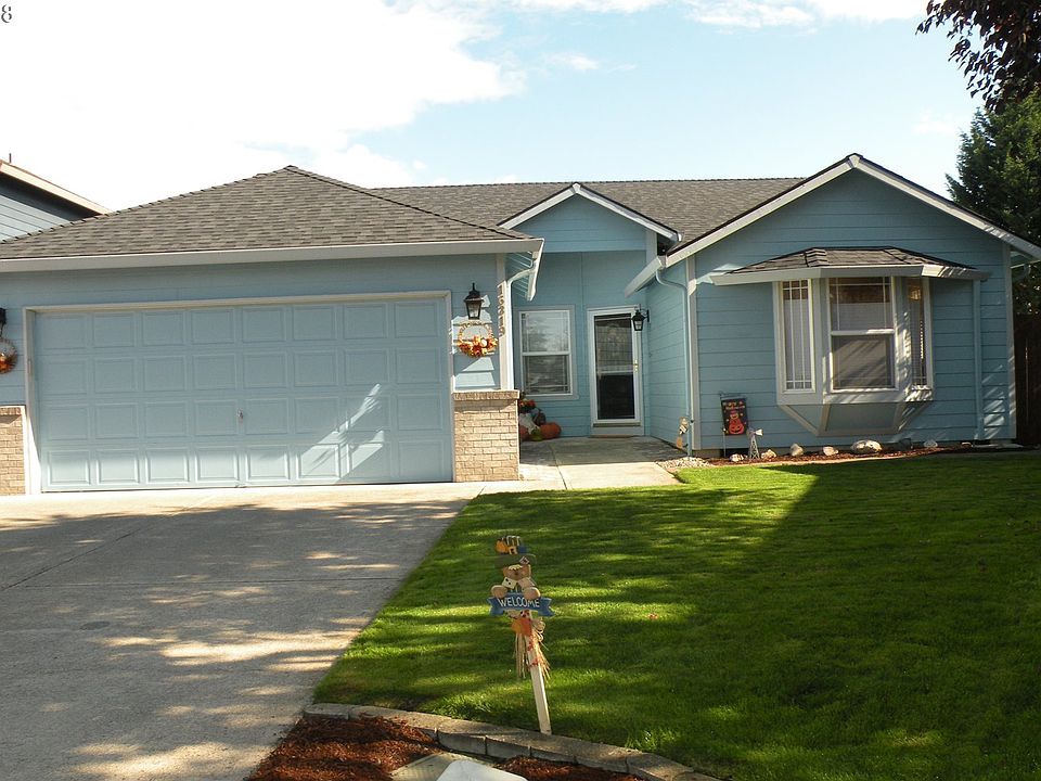 1st image of 16319 NE 66th Cir