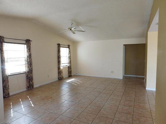 3rd image of 4383 Walden Cir