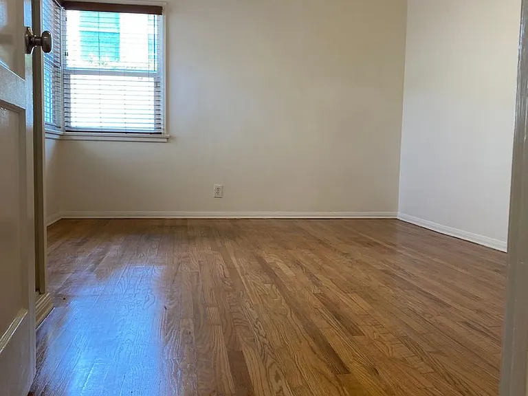 2406 Grandview Ave — Photo 14