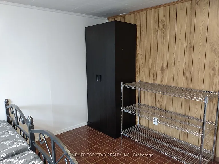 37 Macdonald Ave — Photo 8