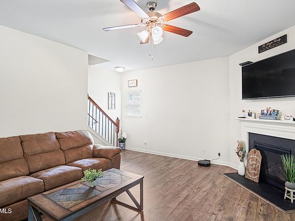 5th image of 4863 Birchcrest Ln