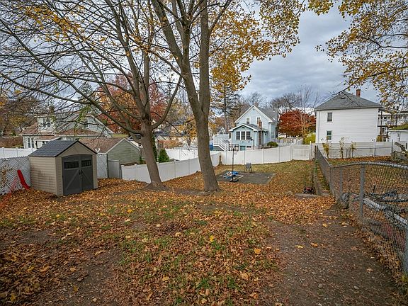 5th image of 7 Field Ave