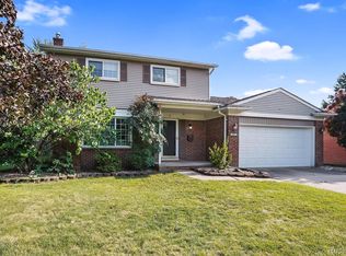 43971 Arlington Rd, Canton, MI 48187