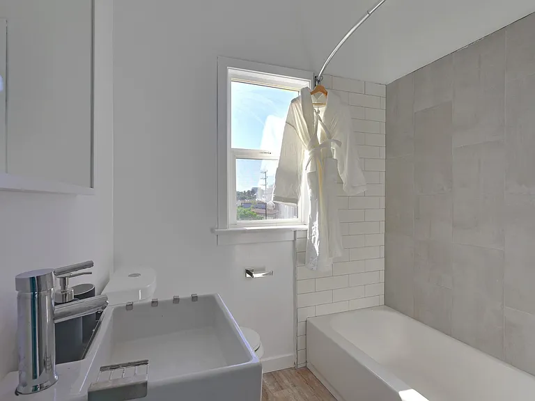 4108 Marathon St — Photo 52