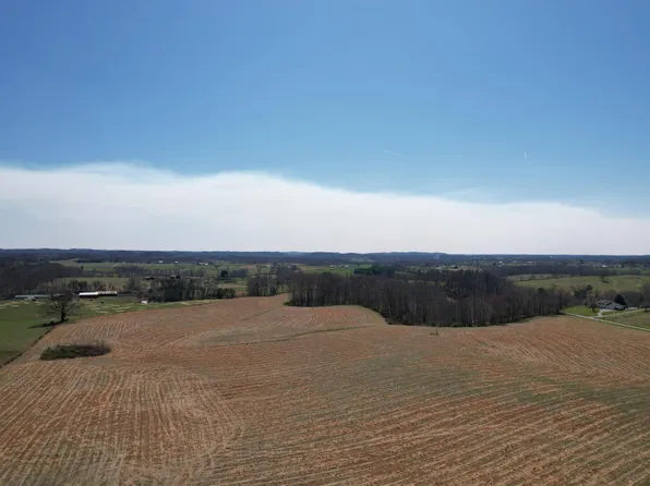 409 Walter McDaniel Rd, East Bernstadt, KY 40729