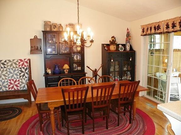 5th image of 818 High Point Ln