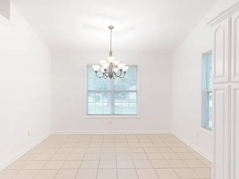 119 Celeste Ct — Photo 11