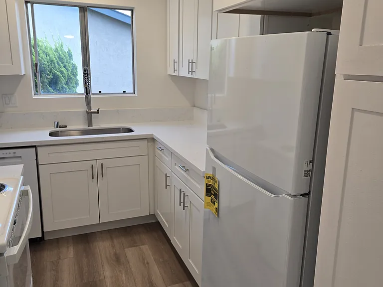 7847 Camino Noguera — Photo 2