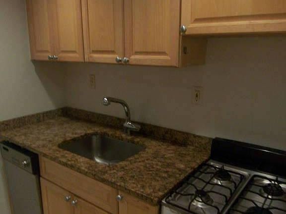 3rd image of 240 E 78th St APT D