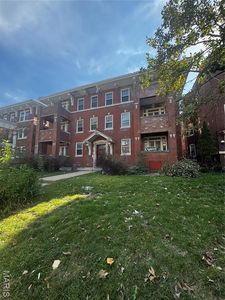 5568 Waterman Blvd, Saint Louis, MO, 63112