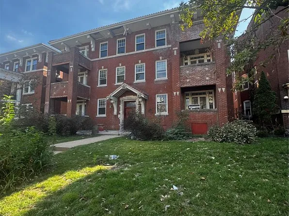 5568 Waterman Blvd, Saint Louis, MO 63112