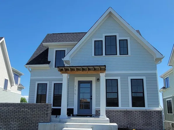 735 Penrose Dr, Lincoln, NE 68521