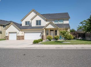 3638 Nottingham Dr, Richland, WA