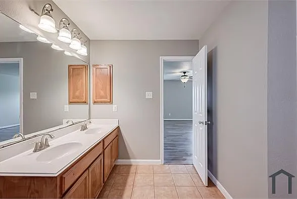 7722 Shavano Ln — Photo 29