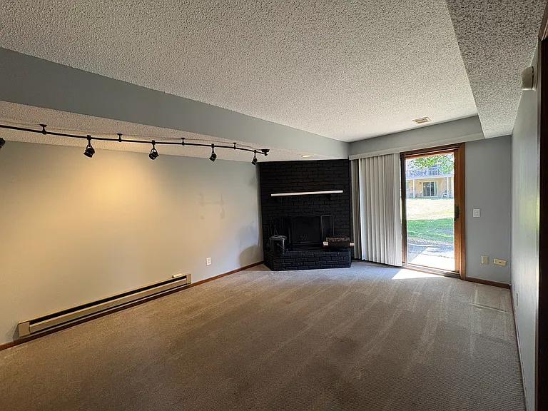 14724 Embry Path — Photo 16