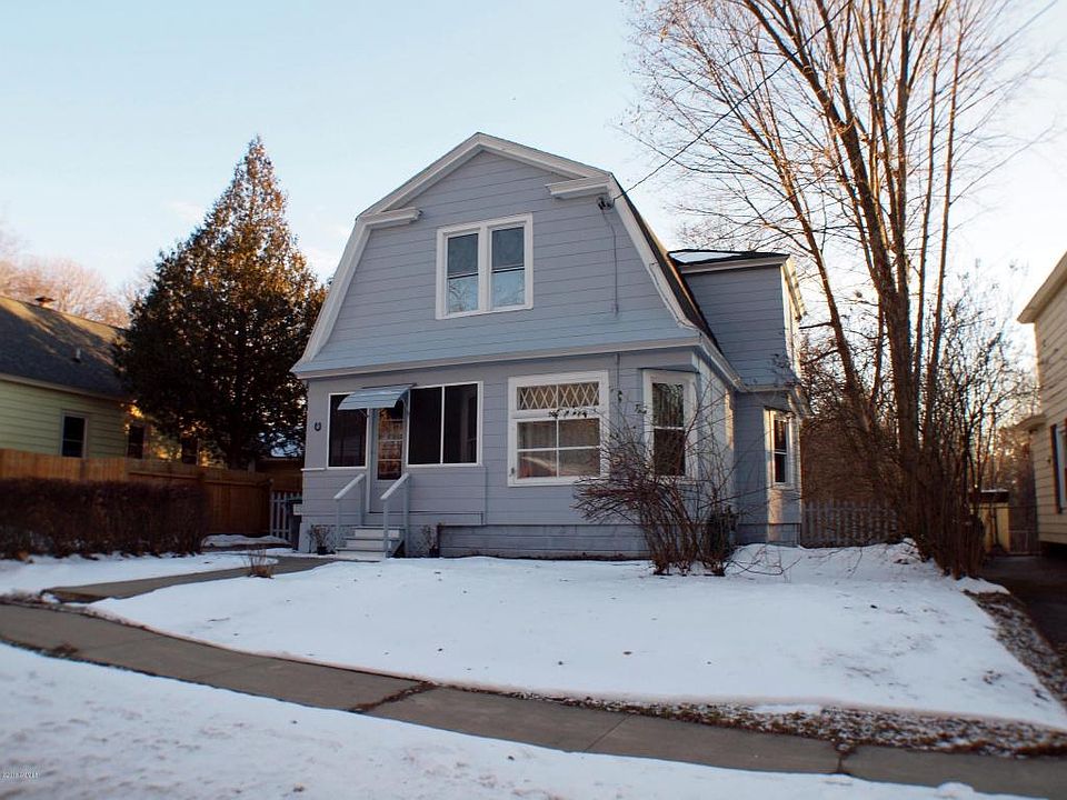 1st image of 15 Marion St