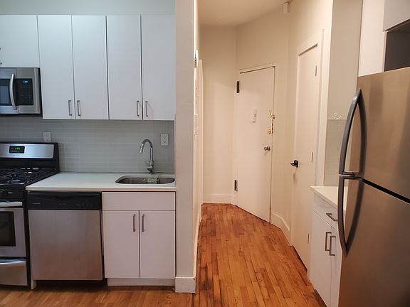 2nd image of 196 Clinton Ave #44E