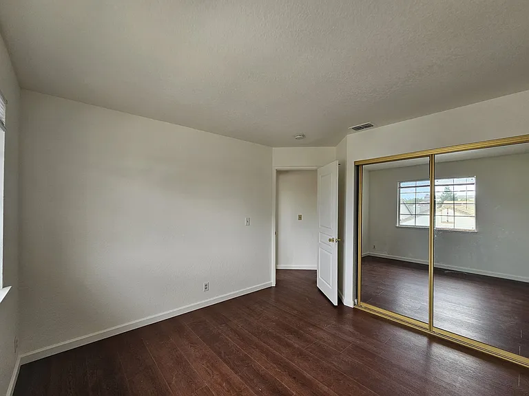 8019 Pinot Noir Way — Photo 15