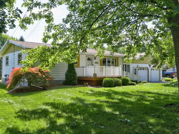 1268 Harding Rd, Essexville, MI 48732