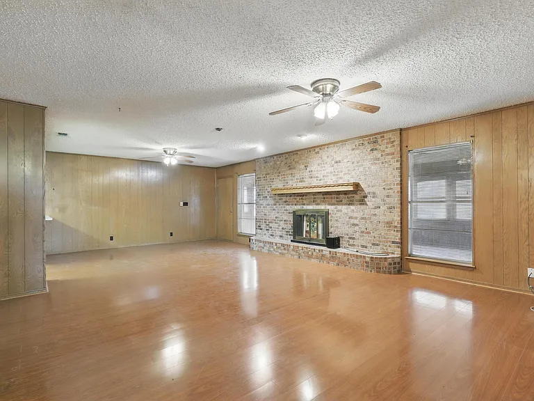 4920 County Road 803 — Photo 15