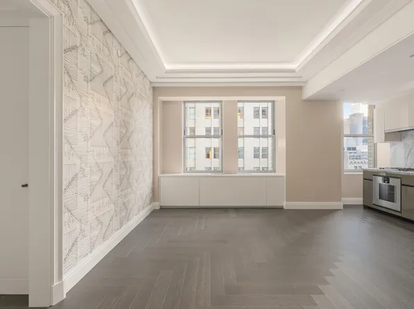 301 Park Avenue image 4 of 19