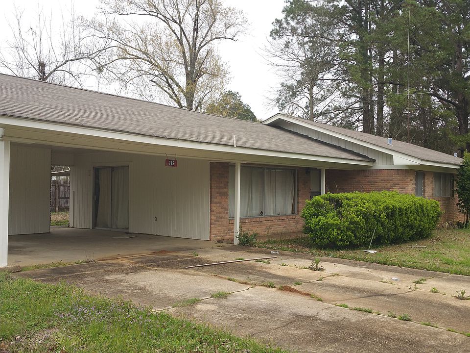 1st image of 712 Martin Luther King Jr Dr