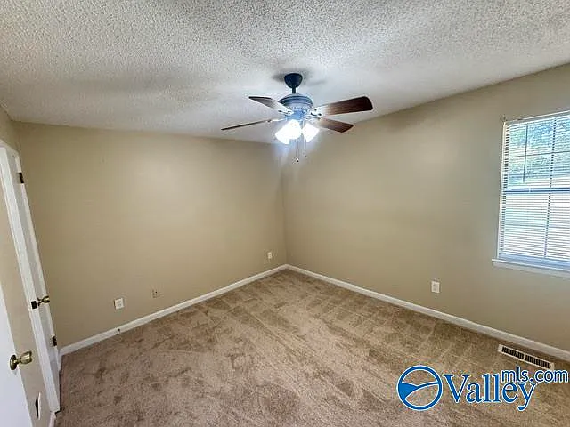 127 Colby Dr — Photo 18