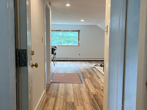 4th image of 77 Pleasant St #6