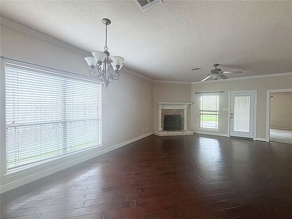 4th image of 2214 Brougham Pl
