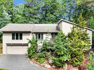 195 Mountain Rd, Manchester, CT 06040