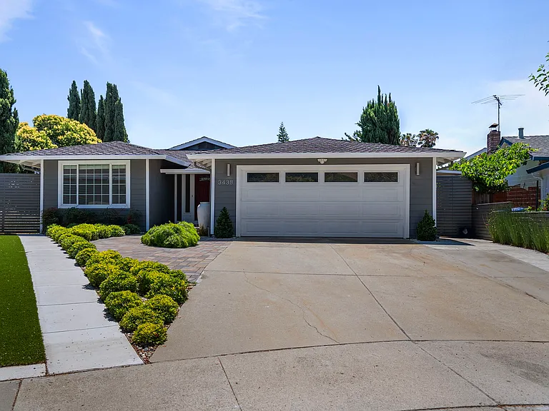 3438 Fife Way — Photo 5