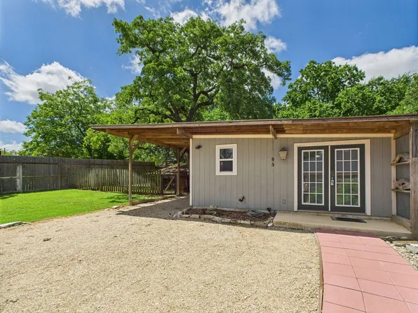 319 W Park St, Fredericksburg, TX 78624