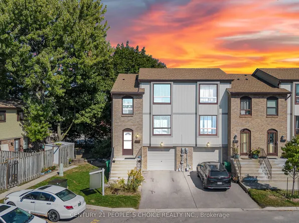 51 McMullen Cres, Brampton, ON L6S 3M2