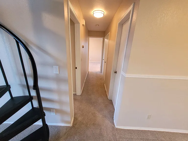 2720-2758 Mirage Dr — Photo 47