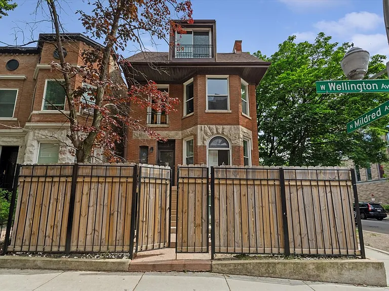 859 W Wellington Ave #G — Photo 1