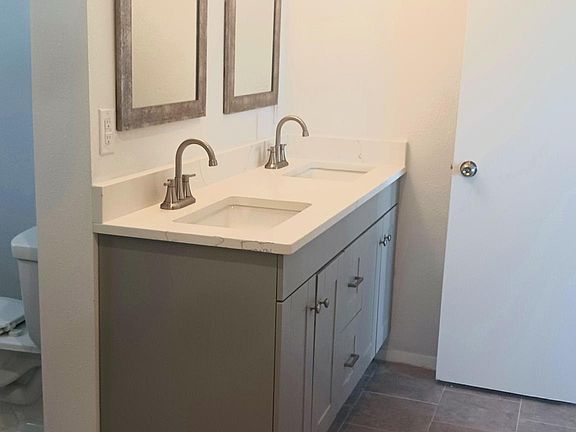 3rd image of 8952 Polaris St