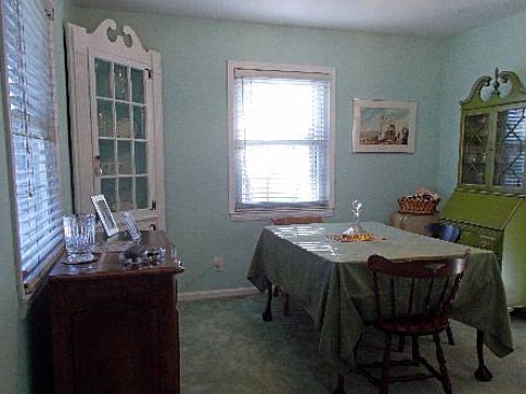 5th image of 46 Roydon Dr E