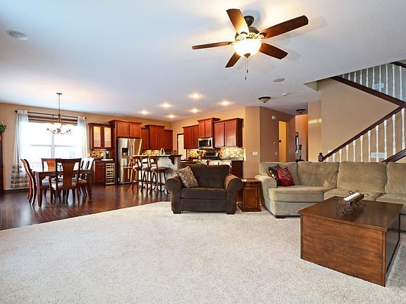 5th image of 12459 Opal St NE