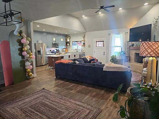 7905 Pickles Gap — Photo 6