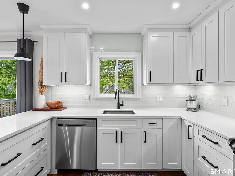 63 Myano Ln #4 — Photo 3