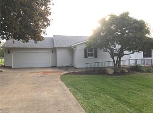 3979 Beach Rd, Medina, OH 44256